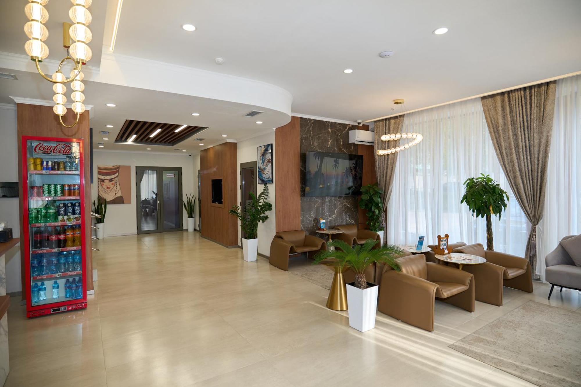 Crown Hotel 비슈케크 외부 사진
